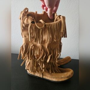 Minnetonka calf high fringe boots